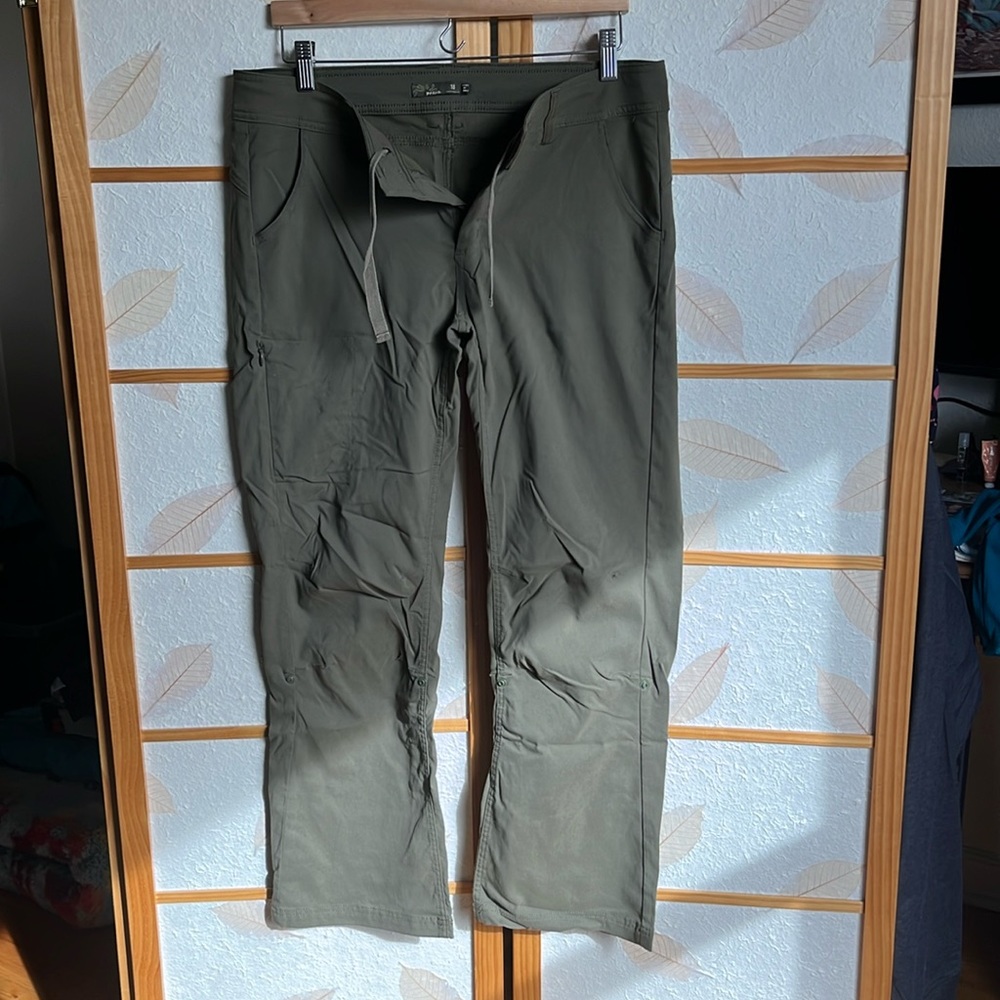 Prana hiking pants. Size 10. Green.